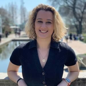 Meet your Posher, Caroline